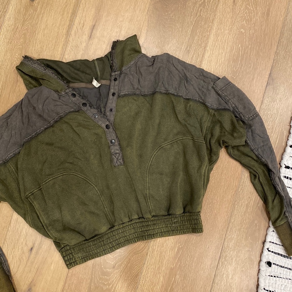 Free People Movement crop hoodie